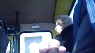 Des chiennes aux cheveux blonds et aux courbes sexy vieille cochonne xxx sont prêtes pour une baise torride