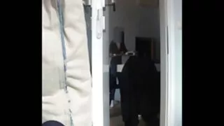 Une brune aux gros seins voluptueuse et appétissante donne une branlette espagnole et chevauche une bite bien vieilles cochonnes francaises chaude