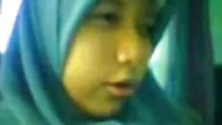 L'adolescente à vieille cochonne porno queue de cochon Missi Daniels a surpris son petit ami en train de lécher la chatte d'une coquine