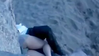 La fille tres vieille cochonne bronzée Vienna Black se fait défoncer dans une scène de pov chaude