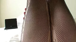 Seul le vieille coquine hardcore battant pour la fille bronzée Melody C