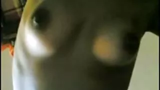 Nounou blonde séduisante bien baisée dans une vieille cochonne xxx position de missionnaire