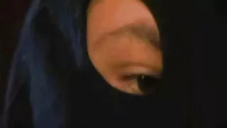 Une belle vieille coquine adolescente est baisée et jizzed par son petit ami au tempérament chaud
