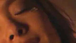Son gros cul blanc bouillonnant en levrette vous excitera vieille cochonne sexy pendant quelques secondes